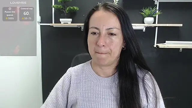 Snapshot of Lauryn_Jones chatting on 06-04-26, 07:18 Lauryn Jones online show from 06-04-26, 07:18