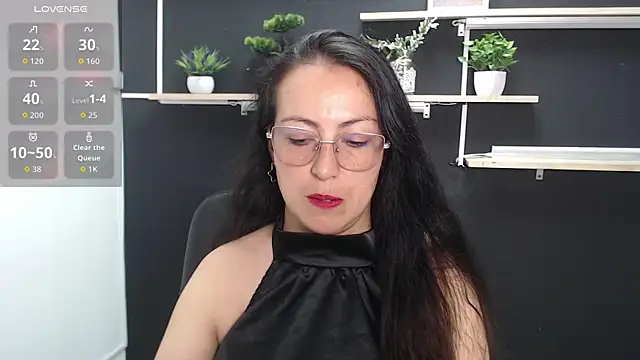 Snapshot of Lauryn_Jones chatting on 04-24-26, 06:21 Lauryn Jones online show from 04-24-26, 06:21