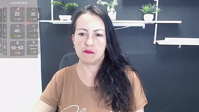 Snapshot of Lauryn_Jones chatting on 06-09-26, 07:15 Lauryn Jones online show from 06-09-26, 07:15