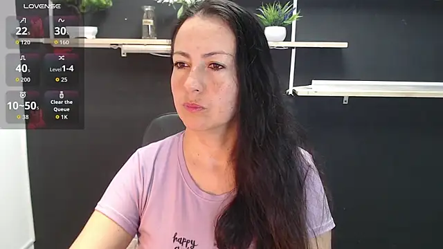 Snapshot of Lauryn_Jones chatting on 05-20-26, 06:16 Lauryn Jones online show from 05-20-26, 06:16
