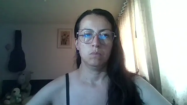 Lauryn Jones online show from 04-04-26, 05:08