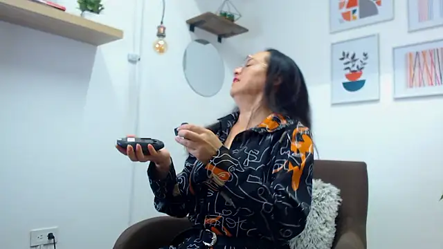 Lauryn Jones online show from 02-20-26, 07:16