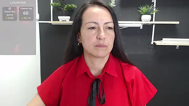 Snapshot of Lauryn_Jones chatting on 06-05-26, 04:56 Lauryn Jones online show from 06-05-26, 04:56