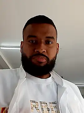 Snapshot of William1234-56 chatting on 05-05-26, 11:57 William1234-56 online show from 05-05-26, 11:57