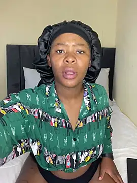 MiyaXo2 online show from 01-12-26, 11:39