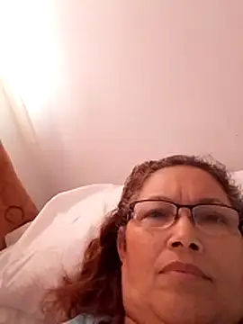 Snapshot of Cessi50 chatting on 05-15-26, 12:14 Cessi50 online show from 05-15-26, 12:14