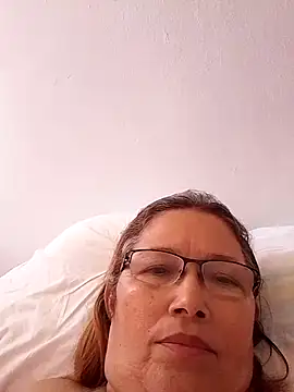 Snapshot of Cessi50 chatting on 05-24-26, 06:52 Cessi50 online show from 05-24-26, 06:52