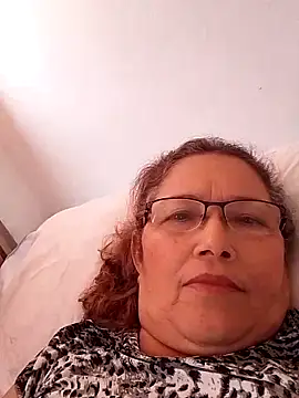 Snapshot of Cessi50 chatting on 05-16-26, 07:02 Cessi50 online show from 05-16-26, 07:02