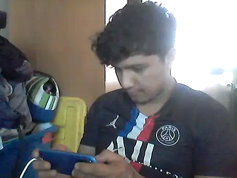 Snapshot of Elpichulotote20 chatting on 02-23-26, 05:24 Elpichulotote20 online show from 02-23-26, 05:24