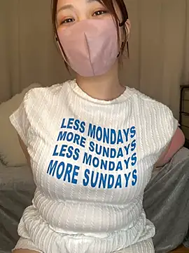 reika33 online show from 04-22-26, 02:51