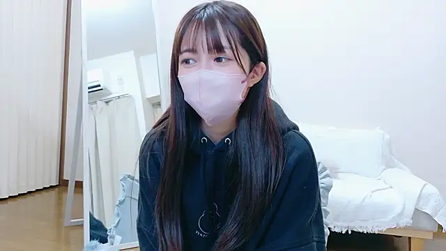 Snapshot of mirei-xxx chatting on 11-17-25, 11:14 mirei-xxx online show from 11-17-25, 11:14