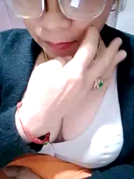 small-house123 online show from 12-19-25, 12:07