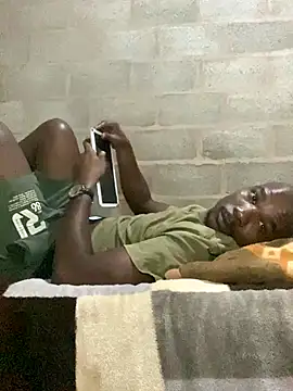 Snapshot of Ndodemnyama@xh chatting on 11-09-25, 07:40 Ndodemnyamaxh online show from 11-09-25, 07:40