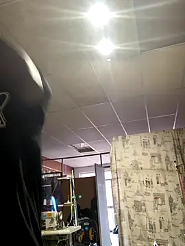 Snapshot of Ndodemnyama@xh chatting on 11-16-25, 06:51 Ndodemnyamaxh online show from 11-16-25, 06:51