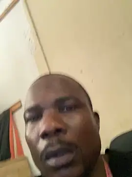 Snapshot of Ndodemnyama@xh chatting on 11-27-25, 04:46 Ndodemnyamaxh online show from 11-27-25, 04:46