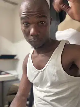 Snapshot of Ndodemnyama@xh chatting on 01-14-26, 08:29 Ndodemnyamaxh online show from 01-14-26, 08:29