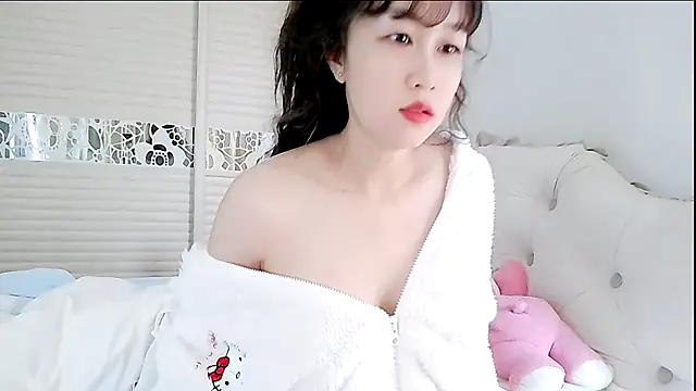 lookbyby online show from 01-16-26, 03:43