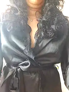 CharmingPearl online show from 05-10-26, 06:28
