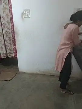 baby Cpl21 online show from 02-18-26, 03:37