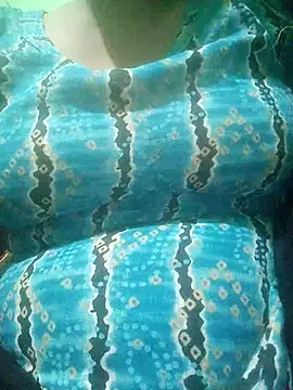 Tina 250 online show from 04-16-26, 01:23