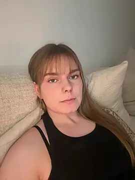 Snapshot of LisaFreierxx chatting on 07-04-26, 02:10 LisaFreierxx online show from 07-04-26, 02:10