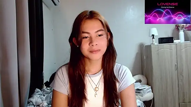 Snapshot of Maria_foxx18 chatting on 05-17-26, 11:21 Maria foxx18 online show from 05-17-26, 11:21