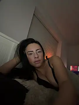 Snapshot of Bethrae25 chatting on 01-06-26, 06:23 Bethrae25 online show from 01-06-26, 06:23