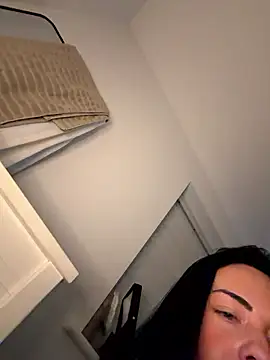 Snapshot of Bethrae25 chatting on 01-09-26, 11:00 Bethrae25 online show from 01-09-26, 11:00