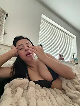 Bethrae25 online show from 03-15-26, 08:43