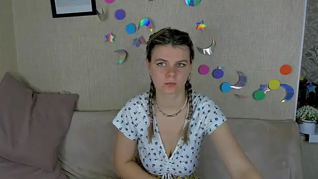 Snapshot of Zorianaa chatting on 06-21-26, 08:25 Zorianaa online show from 06-21-26, 08:25