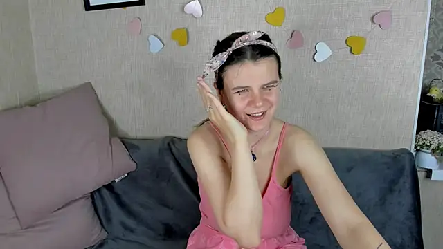 Snapshot of Zorianaa chatting on 05-08-26, 09:18 Zorianaa online show from 05-08-26, 09:18