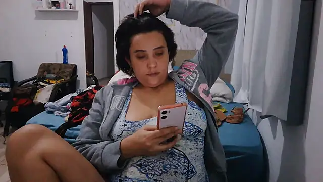 Snapshot of BIADELICIA1 chatting on 07-12-26, 01:17 BIADELICIA1 online show from 07-12-26, 01:17