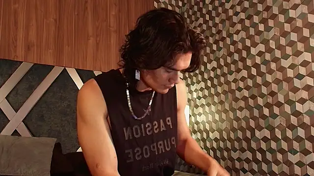 James Morrisonm online show from 12-18-25, 07:18