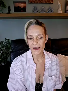 LittleSexyT online show from 11-14-25, 02:10