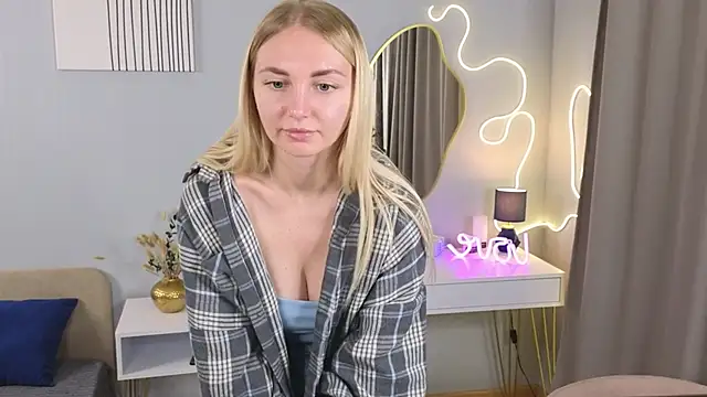 Carollina  online show from 11-01-25, 06:35