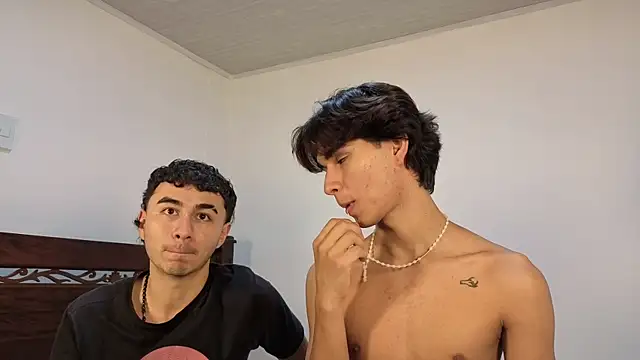 Snapshot of Raven_Eclipse chatting on 11-03-25, 06:11 Raven Eclipse online show from 11-03-25, 06:11