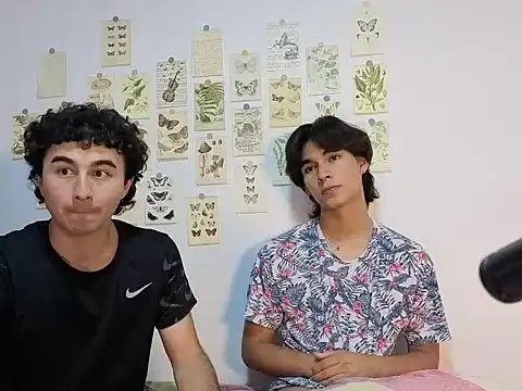 Snapshot of Raven_Eclipse chatting on 04-14-26, 12:15 Raven Eclipse online show from 04-14-26, 12:15