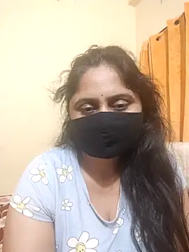 Snapshot of mouni499 chatting on 02-22-26, 05:47 mouni499 online show from 02-22-26, 05:47