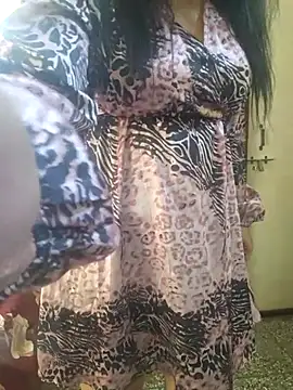 Snapshot of mouni499 chatting on 11-08-25, 10:08 mouni499 online show from 11-08-25, 10:08