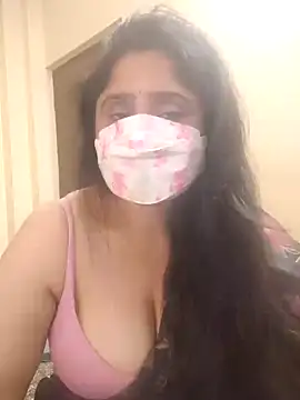 Snapshot of mouni499 chatting on 02-14-26, 04:29 mouni499 online show from 02-14-26, 04:29