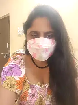 Snapshot of mouni499 chatting on 02-16-26, 11:09 mouni499 online show from 02-16-26, 11:09