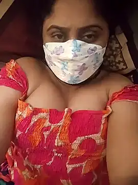 Snapshot of mouni499 chatting on 01-06-26, 05:55 mouni499 online show from 01-06-26, 05:55