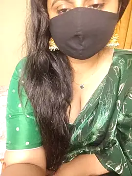 Snapshot of mouni499 chatting on 05-26-26, 02:59 mouni499 online show from 05-26-26, 02:59