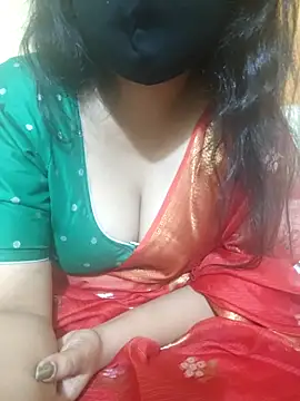 Snapshot of mouni499 chatting on 04-28-26, 05:39 mouni499 online show from 04-28-26, 05:39