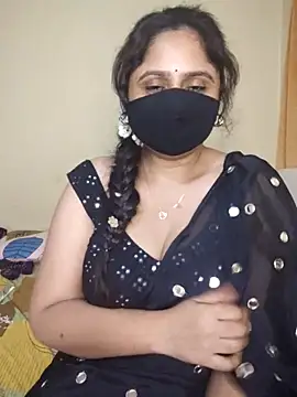 Snapshot of mouni499 chatting on 06-02-26, 04:40 mouni499 online show from 06-02-26, 04:40