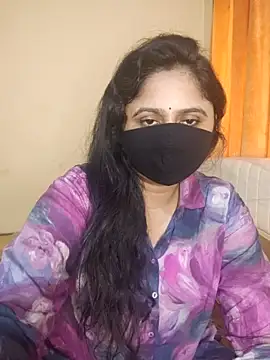 Snapshot of mouni499 chatting on 06-08-26, 10:38 mouni499 online show from 06-08-26, 10:38