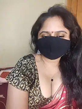Snapshot of mouni499 chatting on 06-11-26, 03:31 mouni499 online show from 06-11-26, 03:31