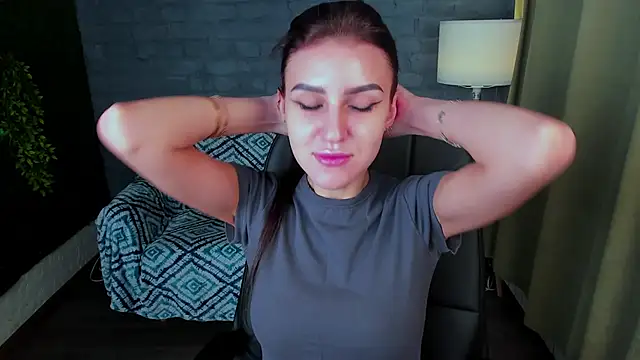 Snapshot of Katrin_Mur chatting on 11-09-25, 12:42 Katrin Mur online show from 11-09-25, 12:42