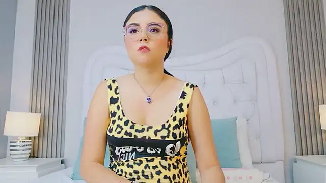 Snapshot of ScarlettPetrova chatting on 04-14-26, 11:37 ScarlettPetrova online show from 04-14-26, 11:37