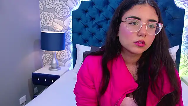 ScarlettPetrova online show from 11-03-25, 12:53